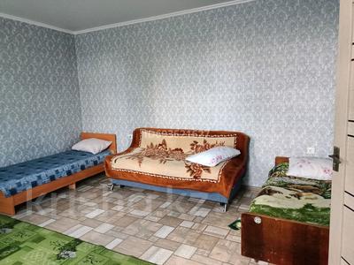 4-комнатный дом посуточно, 56 м², Дорошкиных за 3 000 〒 в Бурабае