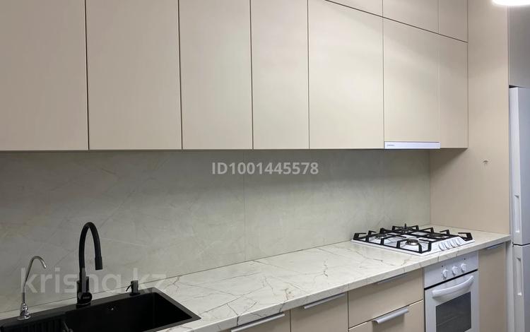 3-бөлмелі пәтер · 68.8 м² · 4/6 қабат, Мкр. Береке 49, бағасы: 38 млн ₸ в Костанае — фото 2