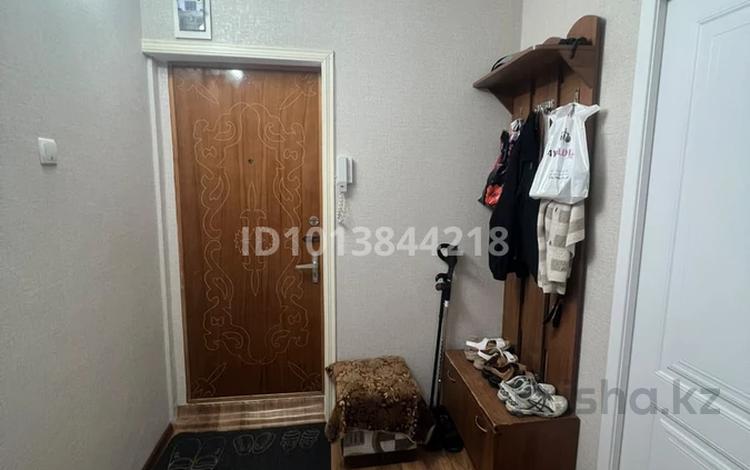 3-комнатная квартира · 63.3 м² · 2/5 этаж, мкр Талас 19 — Ул.Сейфуллина и ул.Рыскулова за 21 млн ₸ в Таразе — фото 2