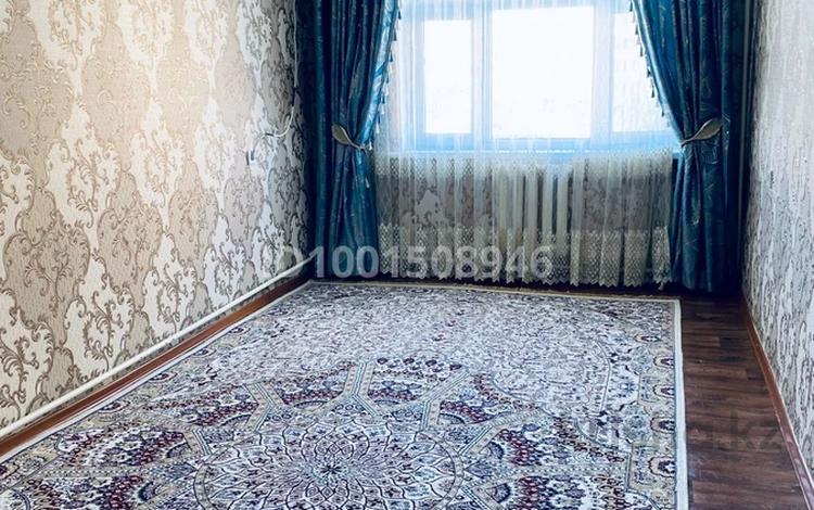 3-комнатная квартира · 63.8 м² · 2/5 этаж, Отырар микроройон 6 үй 45 пәтер — ШНОС емхана за 23 млн 〒 в Туркестане — фото 2