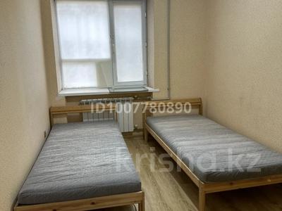 4-бөлмелі пәтер · 106 м² · 1/5 қабат, Гумарова 90, бағасы: 300 000 ₸ в Атырау, мкр Авангард-4