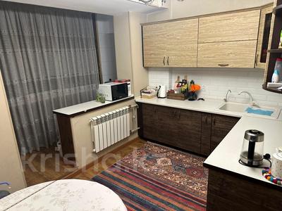 3-комнатная квартира · 77 м² · 5/5 этаж, мкр Мамыр-1 — Шаляпина-Момышулы за 49 млн ₸ в Алматы, Ауэзовский р-н