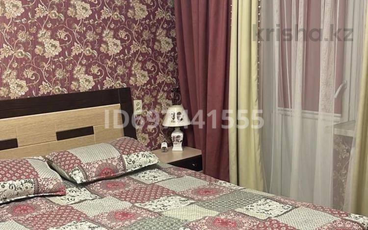 3-бөлмелі пәтер · 70 м² · 5/5 қабат, Абая, бағасы: 28 млн ₸ в Таразе — фото 2