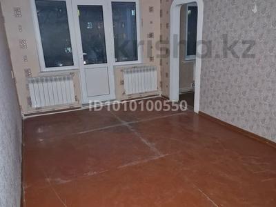 2-бөлмелі пәтер · 47 м² · 4/5 қабат, 11-й микрорайон, 11-й микрорайон 97.б — За магазином Мечта, бағасы: 17.5 млн ₸ в Шымкенте, Енбекшинский р-н