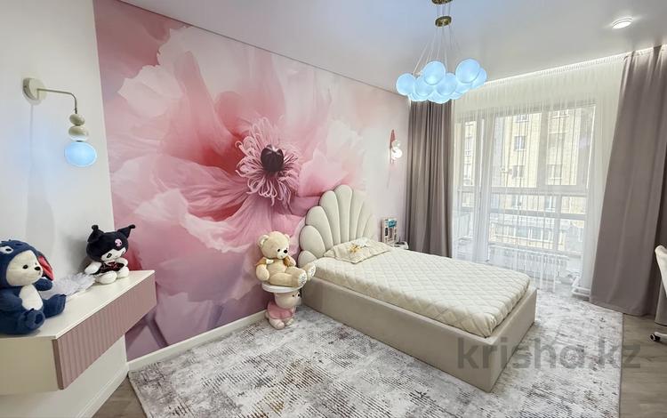 5-комнатная квартира · 161 м² · 2/5 этаж, Алтынсарина — Центр. 8 школа за 105 млн 〒 в Петропавловске — фото 2