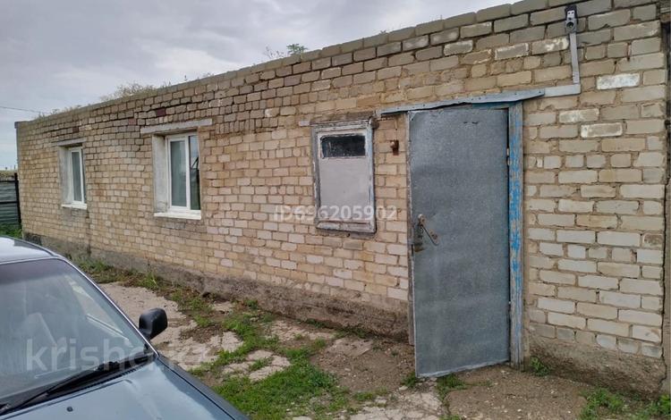 Отдельный дом · 4 комнаты · 90 м² · 60 сот., 8 квартал за 400 000 ₸ в Жангизтобе — фото 3