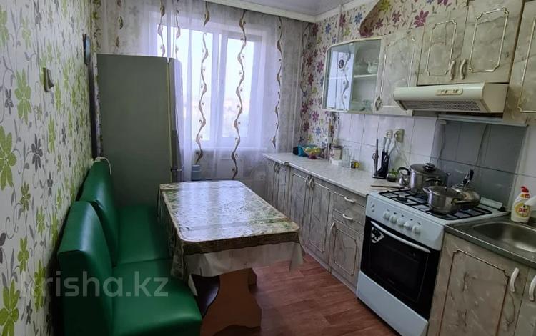 3-бөлмелі пәтер, 72 м², 7/9 қабат, Валиханова, бағасы: 19.2 млн 〒 в Кокшетау — фото 2