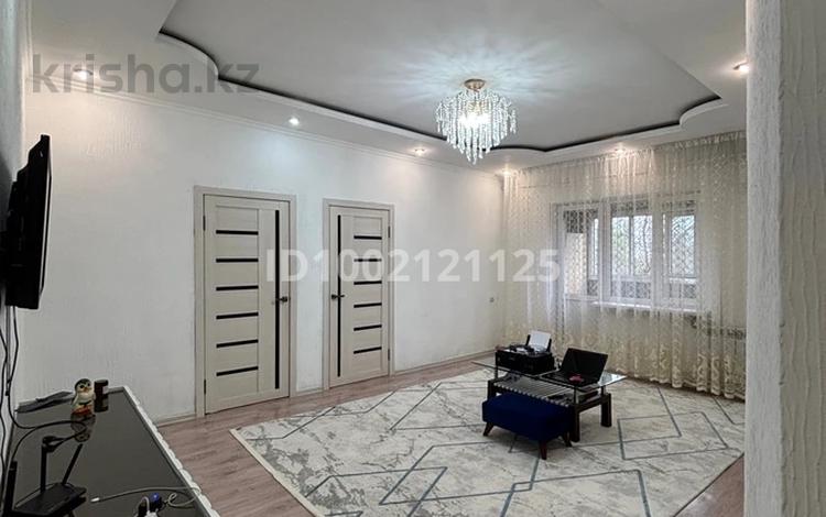 2-комнатная квартира · 44 м² · 5/5 этаж, мкр Акбулым 1 за 15 млн ₸ в Таразе — фото 2