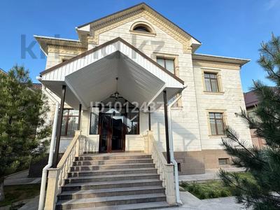 Отдельный дом · 10 комнат · 500 м² · 10.65 сот., мкр Самал-2 3642 — Шубаркол 3642/1 за 210 млн 〒 в Шымкенте, Абайский р-н
