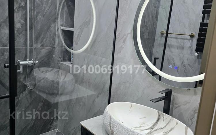 1-комнатная квартира · 46 м² · 16/16 этаж, мкр Северо-Восток, К. Толеметова 64 — Находится рядом Дендропарком и гранд парком за 300 000 ₸ в Шымкенте, Каратауский р-н — фото 3