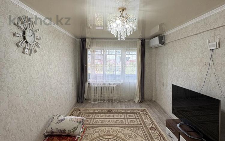 3-комнатная квартира · 64 м² · 5/5 этаж, Амангелді 102 за 12 млн ₸ в  — фото 2