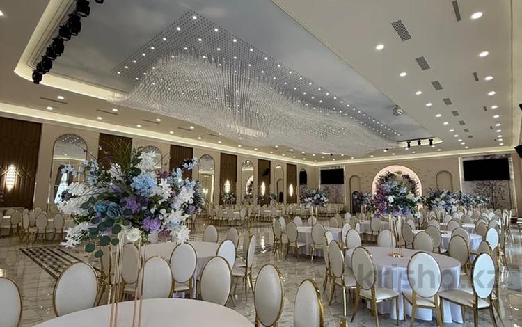 Общепит · 2000 м² за 2.7 млрд 〒 в Астане, Сарыарка р-н — фото 2