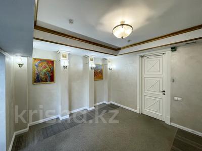 Офисы, кабинеты и рабочие места · 550 м² за 11 млн ₸ в Алматы, Медеуский р-н