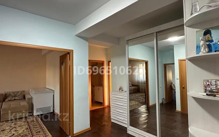 2-комнатная квартира, 67 м², 3/5 этаж, Пр.Сатпаева