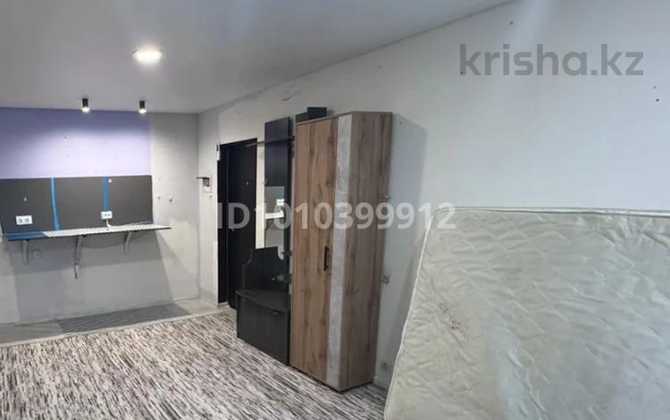 1 бөлме · 12 м², Абая 16, бағасы: 130 000 ₸ в Усть-Каменогорске — фото 2