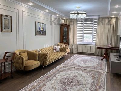4-комнатная квартира · 165 м² · 2/9 этаж, Просп. Исатая Тайманова 58 за 700 000 〒 в Атырау, мкр Авангард-2