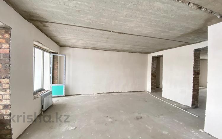 3-комнатная квартира · 88 м² · 4/5 этаж, Акадeмическая 9/10 за 38 млн ₸ в Караганде, Казыбек би р-н — фото 2