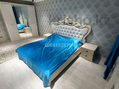 Аренда квартир в Атырауской обл.: 2-комнатная квартира · 55 м² · 4/5 этаж · помесячно, Авангард 3 75 — Авангард за 180 000 〒 2-комнатная квартира · 55 м² · 4/5 этаж · помесячно, Авангард 3 75 — Авангард за 180 000 〒 в Атырау, мкр Авангард-3