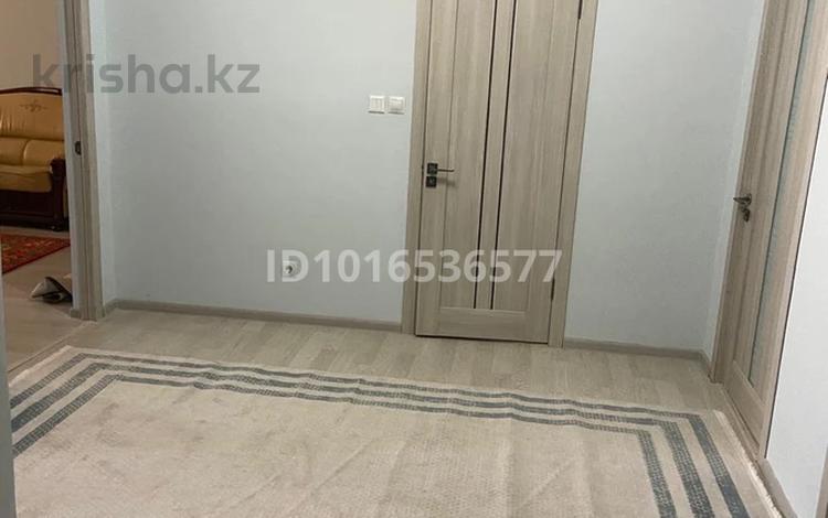 3-комнатная квартира · 110 м² · 9/9 этаж, Батыгерей Кулманов 152 за 300 000 ₸ в Атырау — фото 2