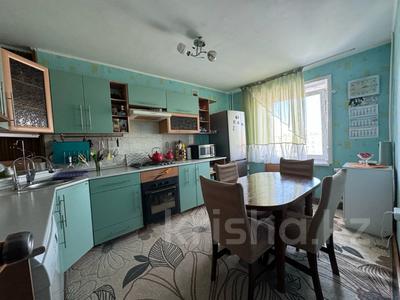 4-бөлмелі пәтер, 81.5 м², 5/6 қабат, Строительная 10А, бағасы: 27 млн 〒 в Костанае