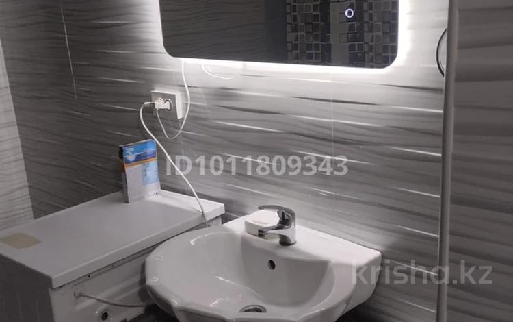 1-комнатная квартира · 50 м² · 1 этаж, ул. Кудаса Жунисбекова 50 за 10 000 ₸ в Туркестане — фото 2