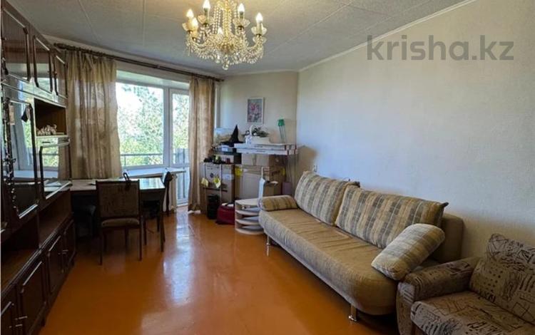 3-комнатная квартира · 67.7 м² · 5/5 этаж, мкр Новый Город, ул. Алиханова за 24.5 млн ₸ в Караганде, Казыбек би р-н — фото 9