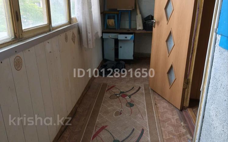 2-бөлмелі пәтер · 44 м² · 3/9 қабат, 6-й мкр 40, бағасы: 11 млн ₸ в Актау — фото 2