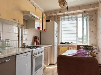 3-комнатная квартира · 63 м² · 7/9 этаж, Жандосова за 44.5 млн ₸ в Алматы, Ауэзовский р-н