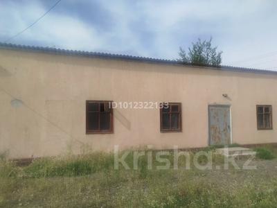 Жеке үй · 2 бөлме · 100 м², Кабанбай батыр 137, бағасы: 120 000 ₸ в Шу