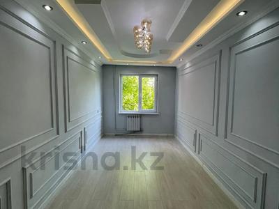 3-комнатная квартира, 57.6 м², 3/5 этаж, Орынбай акын — пр. Республики за 21.5 млн 〒 в Шымкенте, Енбекшинский р-н