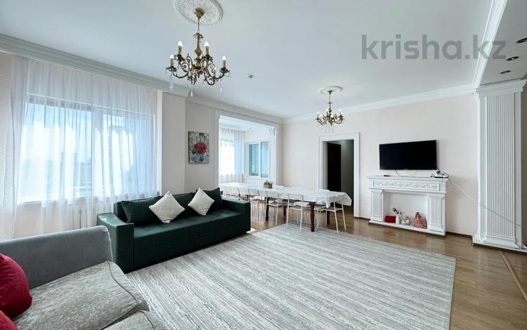 3-комнатная квартира · 115.2 м² · 14/18 этаж, Д. Кунаева 35/1 за 49 млн 〒 в Астане, Есильский р-н — фото 9