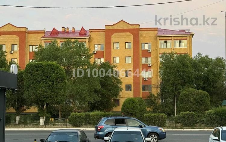 3-комнатная квартира · 84 м² · 4/5 этаж, Дружбы-Народов 4/6 за 33 млн ₸ в Аксае — фото 2