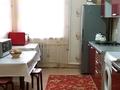 2-комнатная квартира · 70 м² · 6/10 этаж, мкр 11 — М. МАМЕТОВОЙ за 170 000 ₸ в Актобе — фото 2