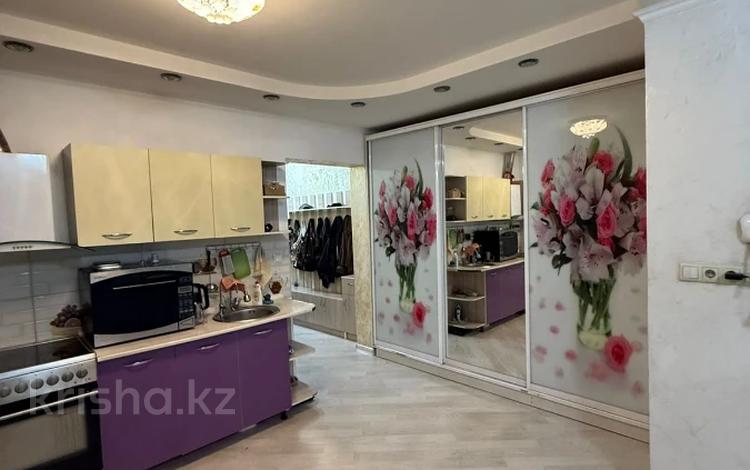 1-комнатная квартира · 37 м² · 9/10 этаж, мкр Аксай, Б. Момышулы за 29 млн ₸ в Алматы, Ауэзовский р-н — фото 2