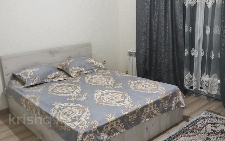 1-бөлмелі пәтер · 60 м² · 4/10 қабат, Самал-2 ш/а, Куаныша Толеметова — Утегенова, бағасы: 3 000 ₸ в Шымкенте, Абайский р-н — фото 2