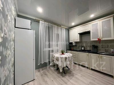 Продажа квартир в Западно-Казахстанской обл.: 1-комнатная квартира · 34.5 м² · 9/9 этаж, 4 микроройон 47 — 3 школы за 17 млн 〒 1-комнатная квартира · 34.5 м² · 9/9 этаж, 4 микроройон 47 — 3 школы за 17 млн 〒 в Аксае