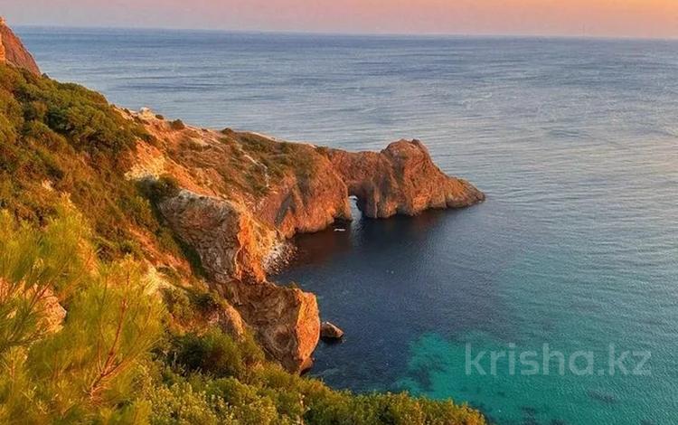 Отдельный дом · 4 комнаты · 120 м² · 4.5 сот., СНТ Луч 40 за 90 млн ₸ в Севастополе — фото 31