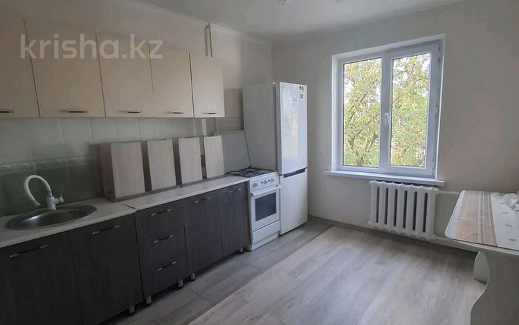 4-комнатная квартира · 88 м² · 4/5 этаж, мкр Тастак-3, Аносова 22 за 45 млн ₸ в Алматы, Алмалинский р-н — фото 2