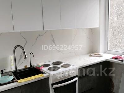 2-комнатная квартира · 51.5 м² · 4/9 этаж, Майкудук, Майкудук, 15й микрорайон 37 за 13.5 млн ₸ в Караганде, Алихана Бокейханова р-н