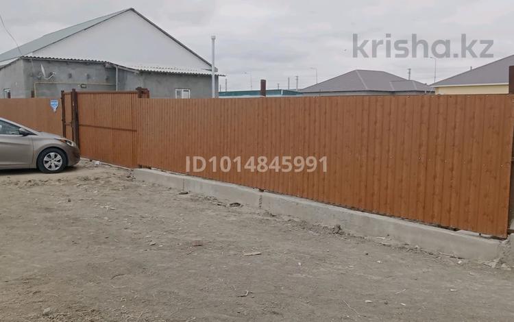 Отдельный дом · 2 комнаты · 80 м² · 9 сот., мкр Аксай-2, 25 30 за 11.5 млн ₸ в Атырау — фото 2