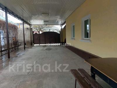 Отдельный дом · 8 комнат · 250 м² · 8 сот., мкр Самал-1 — Ғайнижамал хайруллина 13 за 100 млн ₸ в Шымкенте, Абайский р-н
