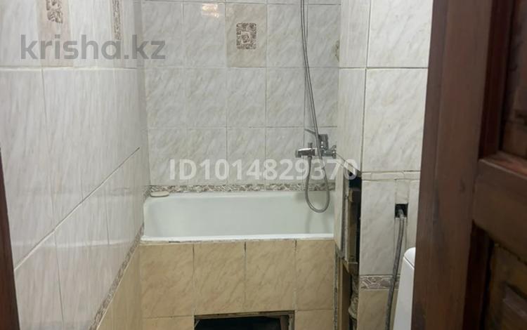 2-бөлмелі пәтер · 41 м² · 2/4 қабат, Алмагүл ш/а., Жарокова — Бухар Жырау, бағасы: 300 000 ₸ в Алматы, Бостандыкский р-н — фото 3