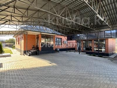 Часть дома · 6 комнат · 240 м² · 8 сот., Туймебая, Сабита Муканова 38Б за 85 млн ₸ в 