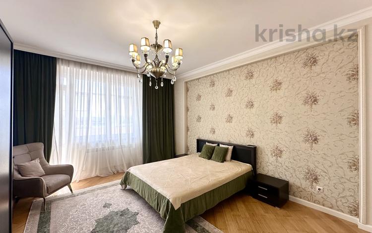 3-комнатная квартира · 120 м² · 8/20 этаж, Шамши Калдаяков 1 за 520 000 ₸ в Астане, Сарайшык р-н — фото 2