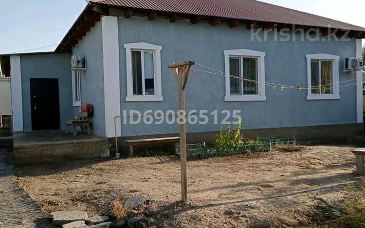 Жеке үй · 4 бөлме · 130 м² · 8 жүзд., Кабанбай батыр 18 — На пересечение ул Валиханов и Кабанбай батыра возле 9 школы, бағасы: 38 млн ₸ в Атырау, мкр Ак депо — фото 2