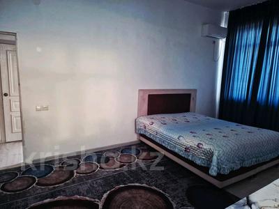 1-бөлмелі пәтер · 65 м², 19-ш/а. 40/1, бағасы: 8 000 ₸ в Актау, 19-й мкр