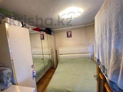 3-комнатная квартира · 49 м² · 5/5 этаж, Майкудук, 18й микрорайон за 13.5 млн 〒 в Караганде, Алихана Бокейханова р-н