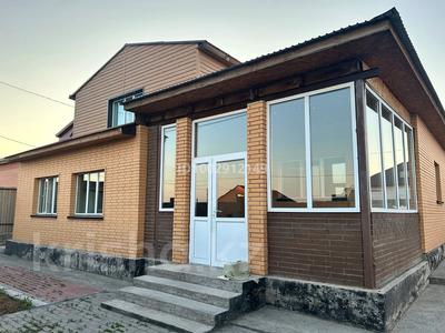 Отдельный дом · 4 комнаты · 155 м² · 10 сот., мкр Кунгей за 50 млн 〒 в Караганде, Казыбек би р-н