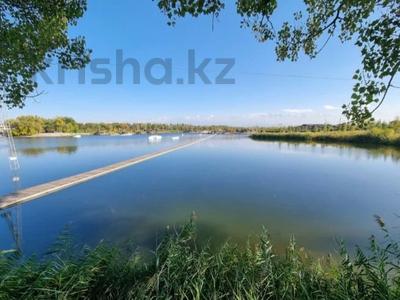 Аренда домов или дач в Алматинской обл.: Отдельный дом · 2 комнаты · 180 м², Восточная 75 за 180 000 〒 Отдельный дом · 2 комнаты · 180 м², Восточная 75 за 180 000 〒 в М. Туймебаеве