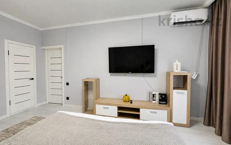 1-бөлмелі пәтер · 40 м² · 2/9 қабат, Алмагүл ш/а. 15, бағасы: 35.7 млн ₸ в Алматы, Бостандыкский р-н — фото 8